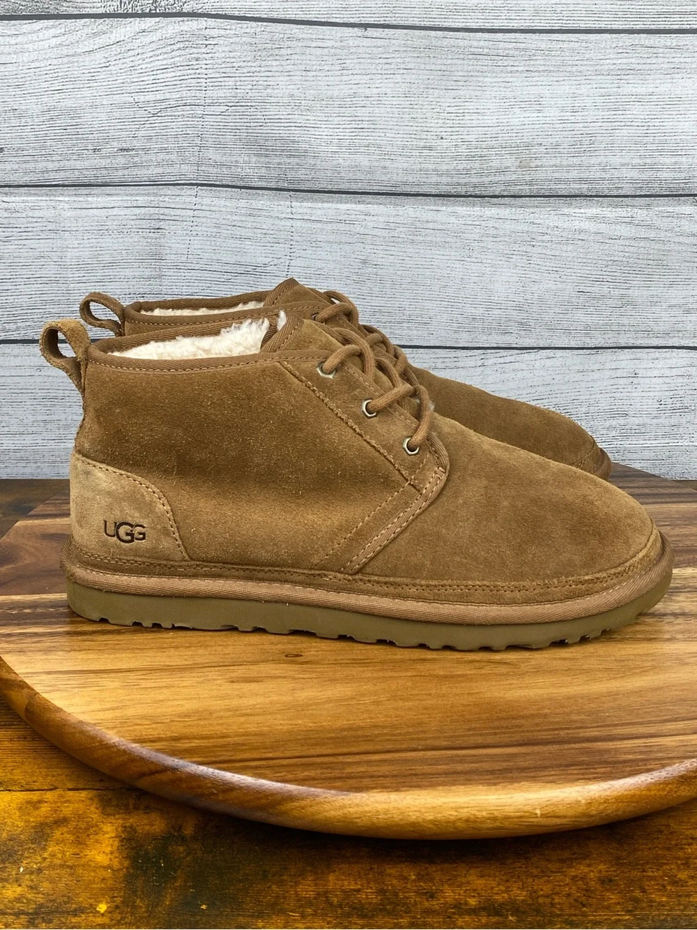UGG Men’s Neumel Chestnut Suede Lace Up Chukka Boot 3236 Shoe Size 10